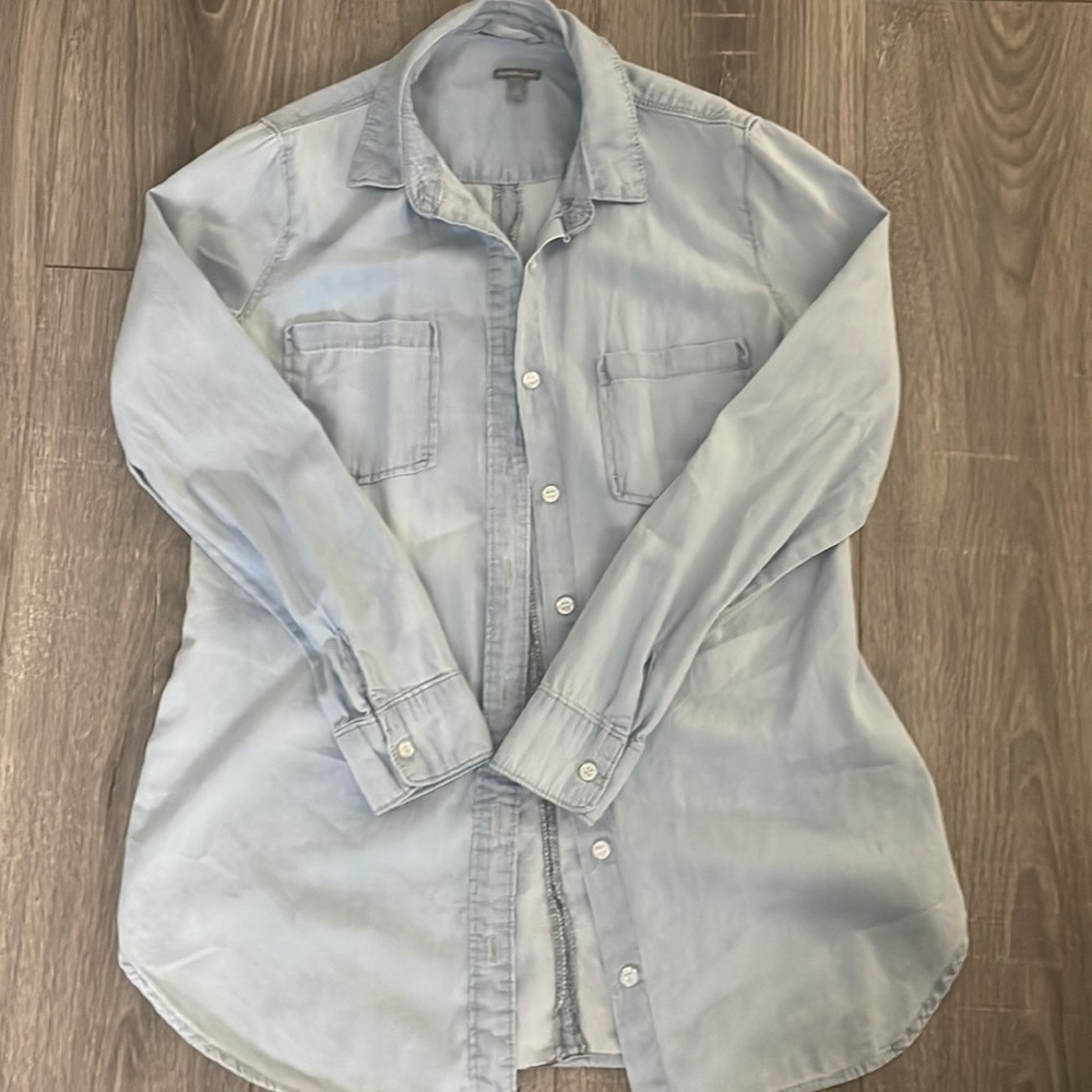 Button down long sleeve denim flannel